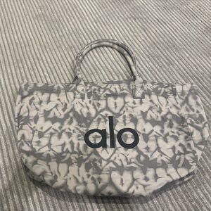 Alo Yoga Large Tie-Dye Canvas Tote / Yoga Bag – Gray